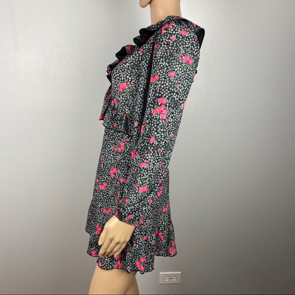 NEW TOPSHOP BLACK FLORAL PRINT MINI DRESS - Picture 5 of 8